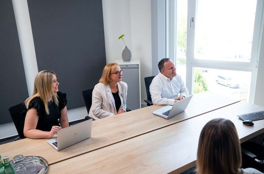 Besprechung im Team der Kanzlei